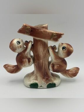 Vintage Bradley Exclusives Japan Squirrel Salt & Pepper Shakers with Tree Stand